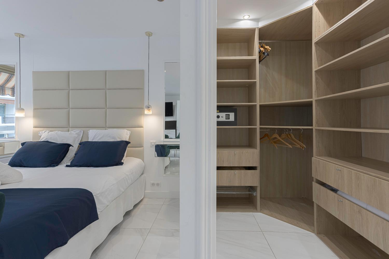 Luxury Maubourg - Vue Mer - Croisette 50M Plage - Clim - Terrasse Cannes Exteriör bild